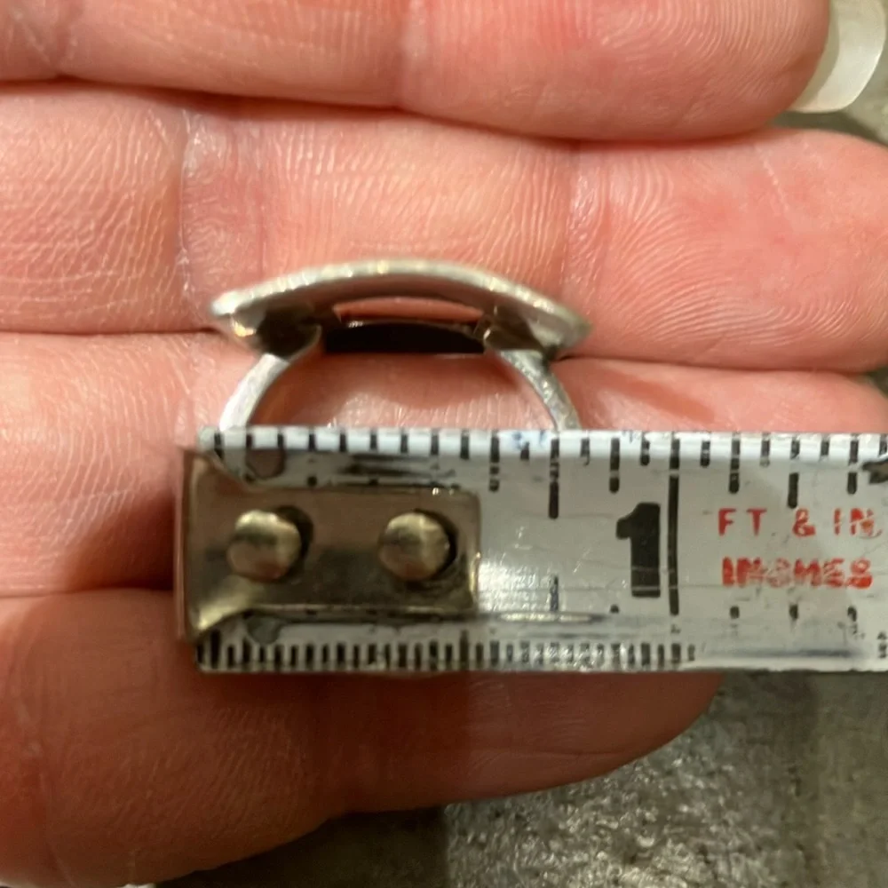 EUC Sterling Silver ring - size 7/7.5 ish - Picture 7 of 7